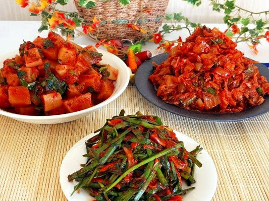 今が旬！キムチセット【白菜（400㌘×2袋） カクテキ（400㌘×2袋） ニラ（200㌘×2袋）】