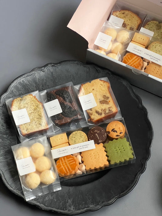 クッキーと焼菓子のギフトボックス 小